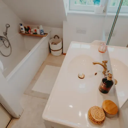 Βίλα Charming House 5min From Gp